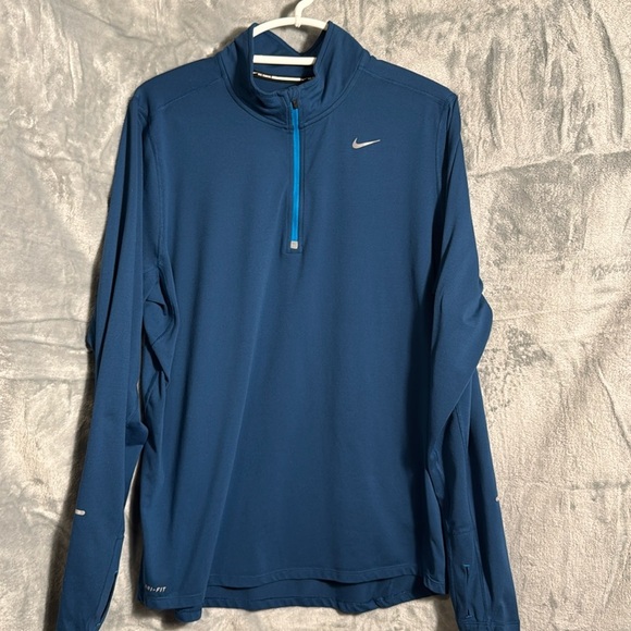 Nike half zip sweatshirt men’s size large Nike elements half zip pullover shirt - Picture 1 of 12